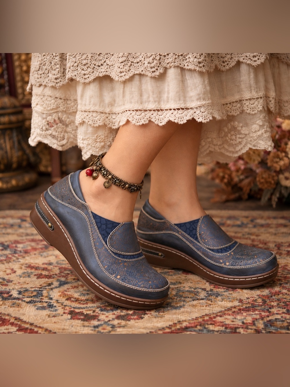 L’Artiste Spring Step Burbank Navy Leather Paisley Platform Clogs EU37/US 6.5-7